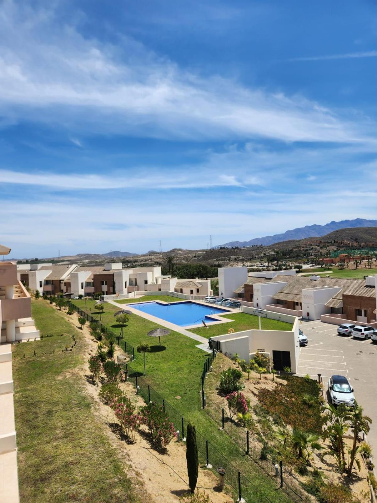 Atico Esquinero Con Preciosas Vistas Al Valle Del Este Golf Con Piscina Comunitaria! ベラ エクステリア 写真