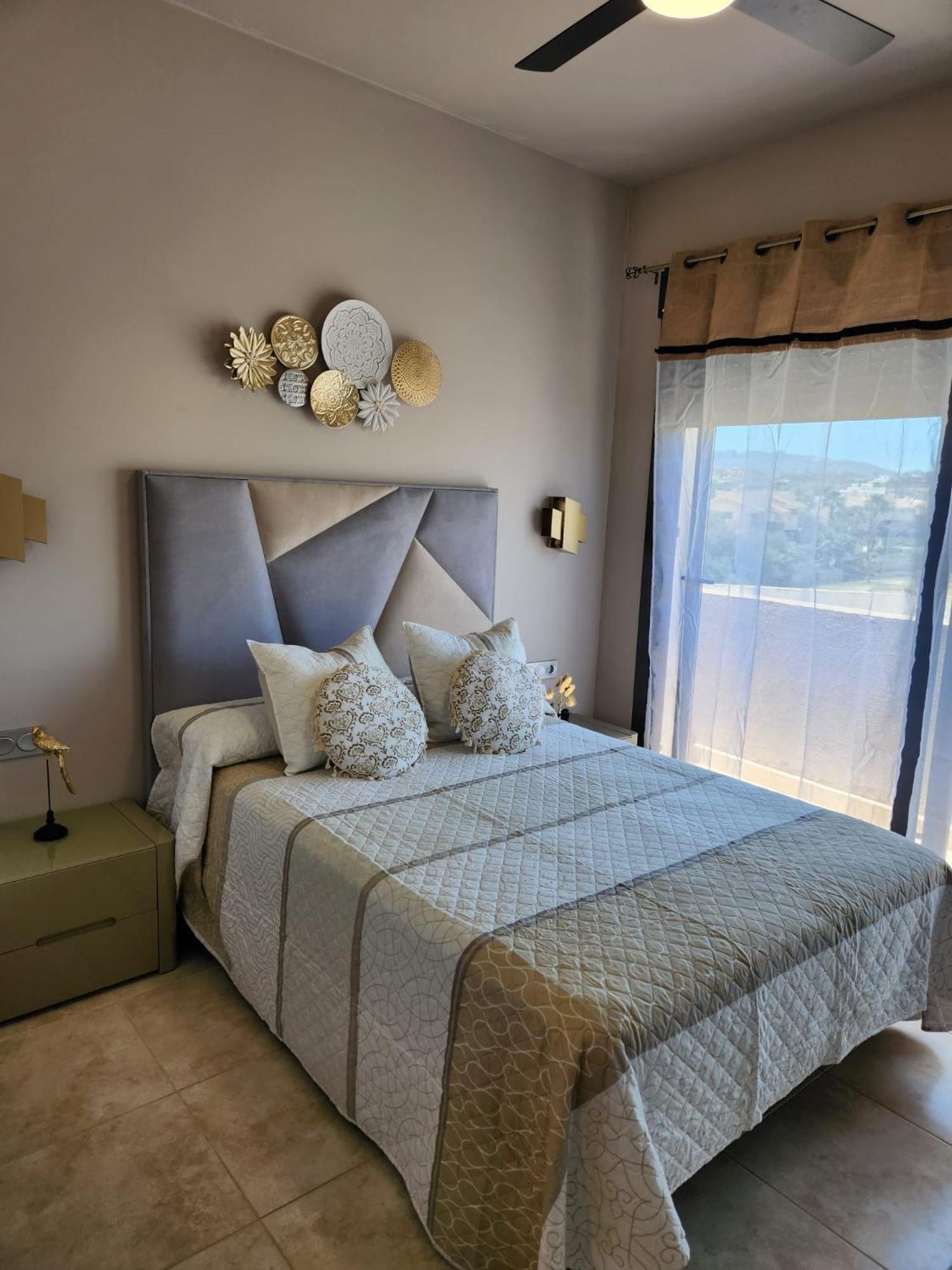 Atico Esquinero Con Preciosas Vistas Al Valle Del Este Golf Con Piscina Comunitaria! ベラ エクステリア 写真