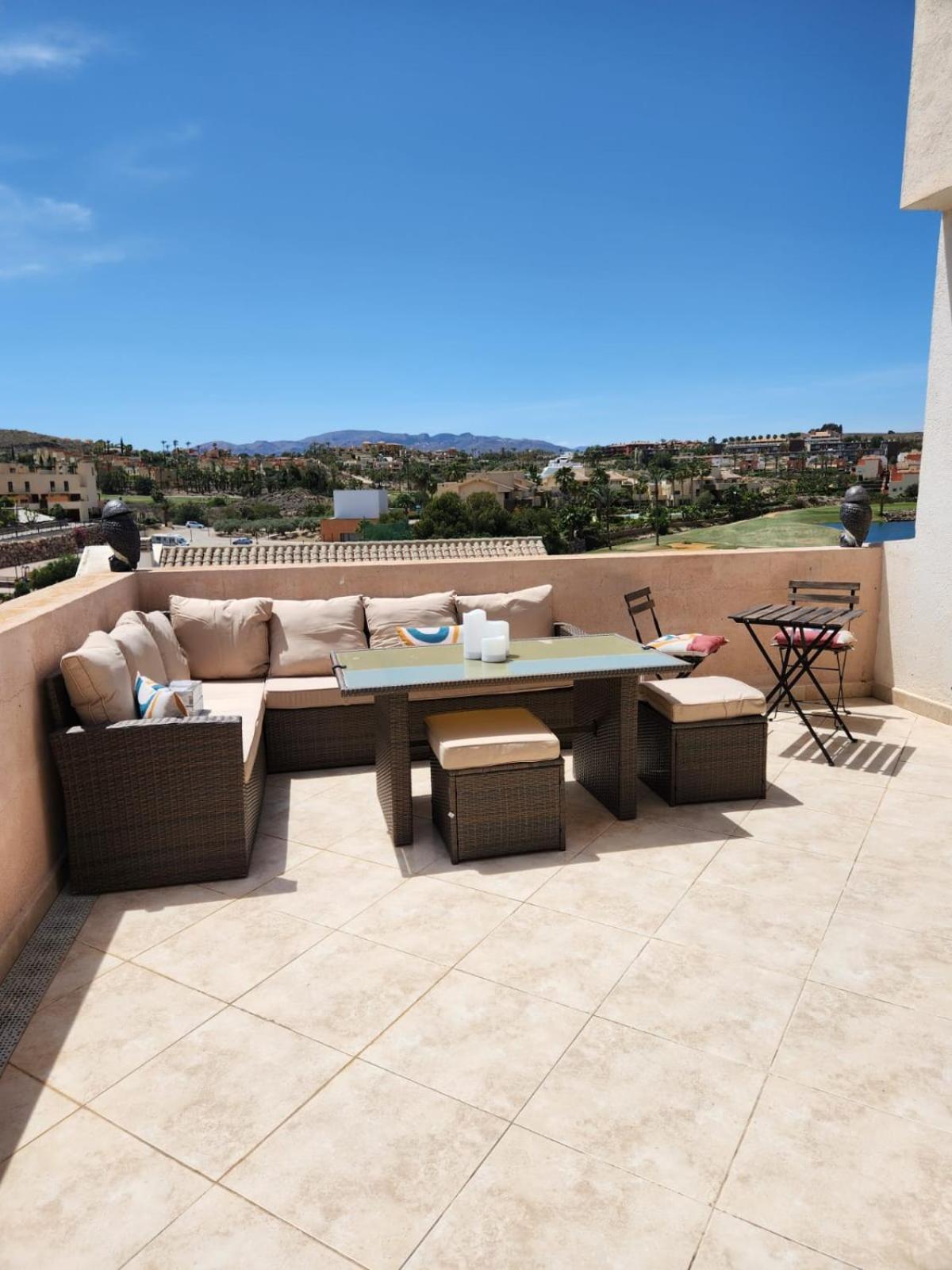 Atico Esquinero Con Preciosas Vistas Al Valle Del Este Golf Con Piscina Comunitaria! ベラ エクステリア 写真